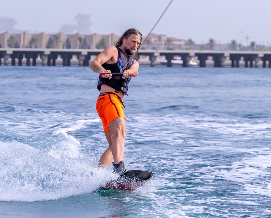 Wake Surfing wake2wake.ae